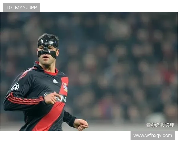 莱万佩戴面具训练能否赶上毕包之战